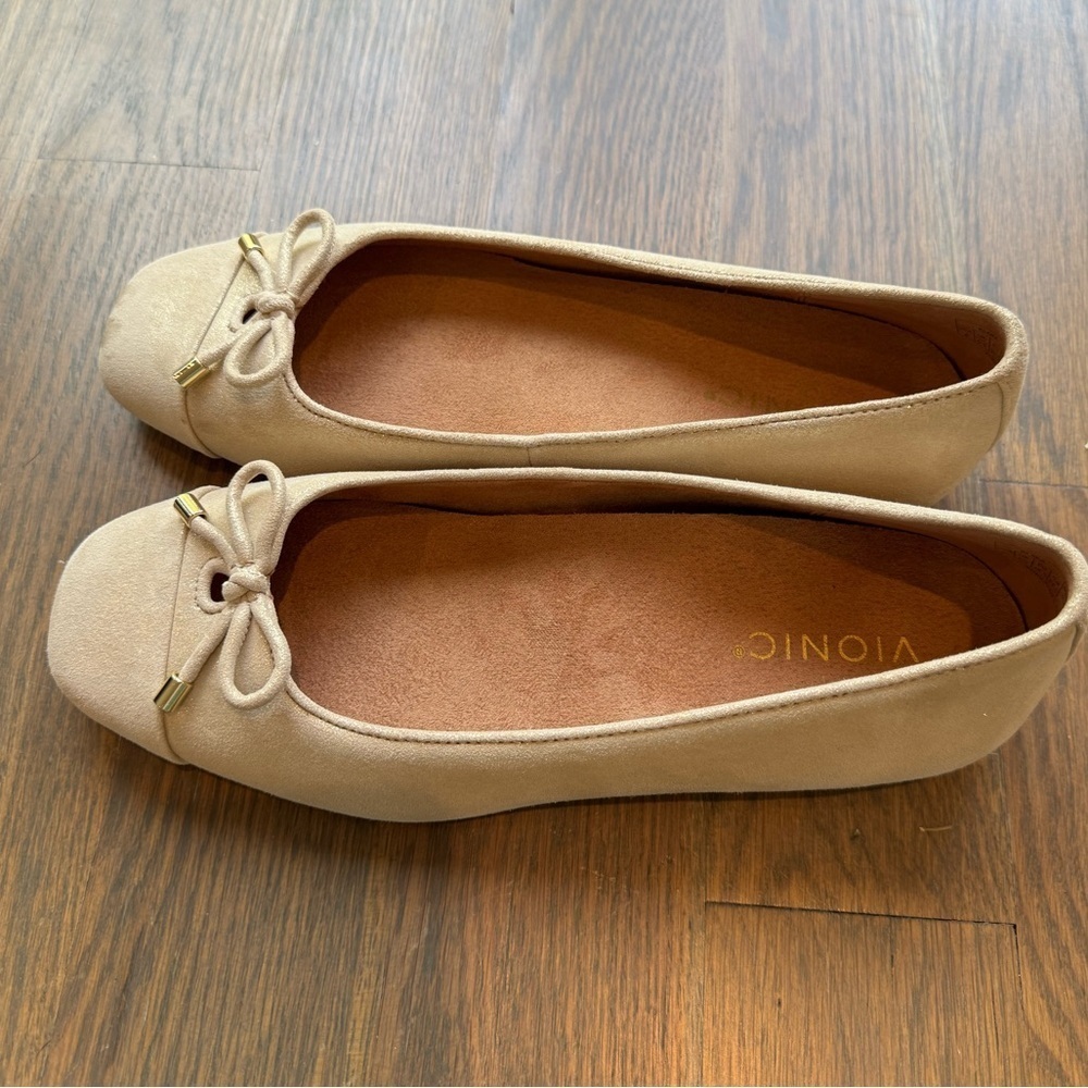 New Vionic Klara Flat gold wide size 8 new ballerina shoes suede - Picture 4 of 6
